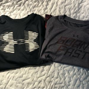 2 Under Armor long sleeve boy small shirts